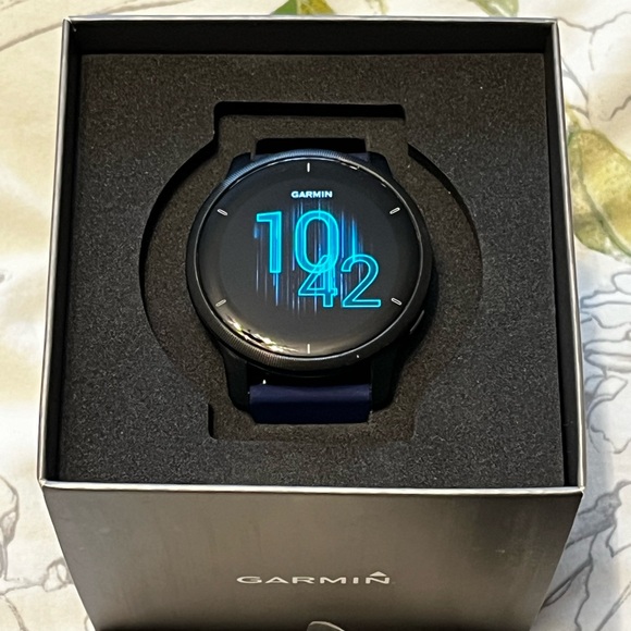 GARMIN VENU 2 with three straps - Picture 15 of 16